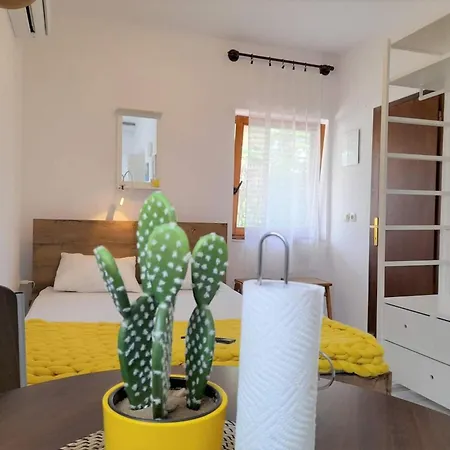 Apartment Lovely Malina Close To The *