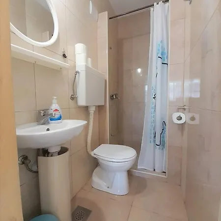 Lovely Malina Close To The Apartment Krk Town