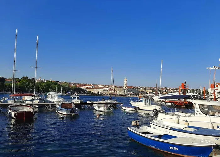 Lovely Malina Close To The * Крк